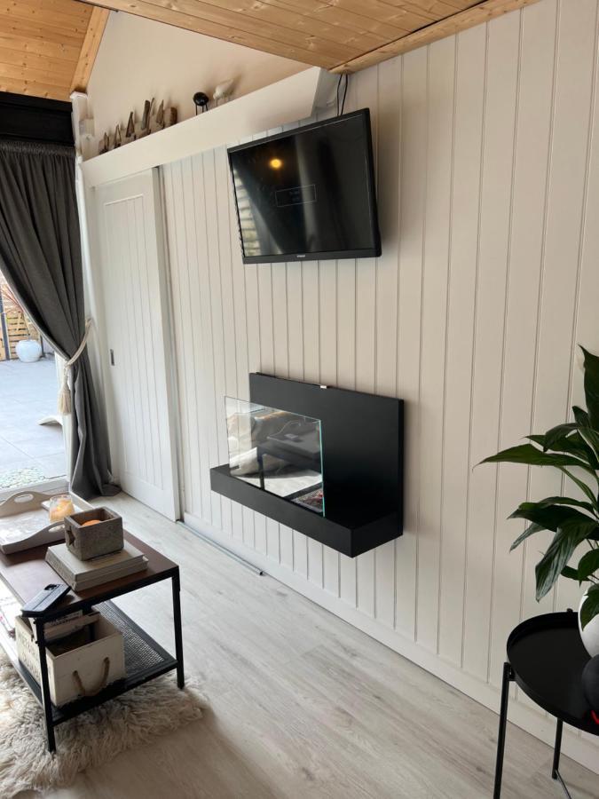 Seaside Cabin Retreat In Hayling Island South Hayling Eksteriør bilde